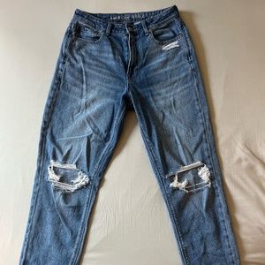 American Eagle mom jean style